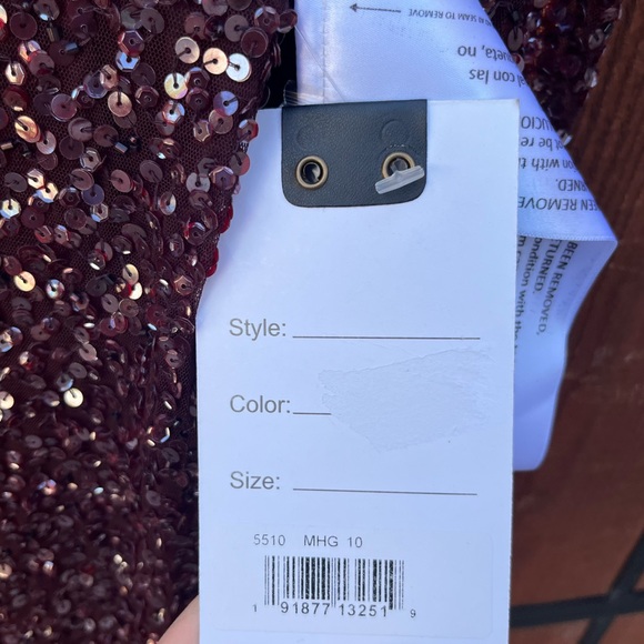 MAC DUGGAL 5510 SEQUINED SURPLICE MOHAGANY GOWN sz 10 - Picture 7 of 11